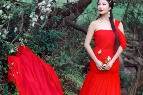 悠然杭州楼，茶香四溢品人生